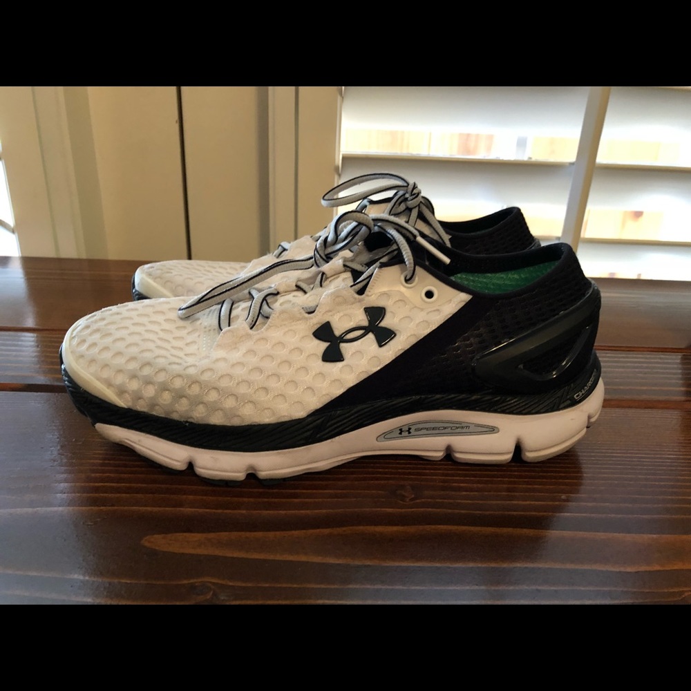 Underarmour running shoes